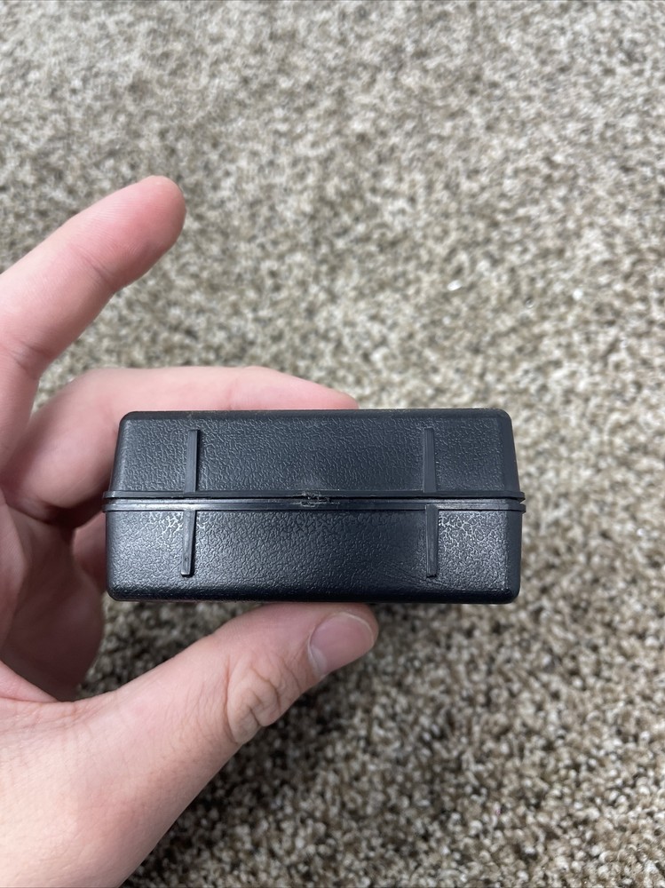 Vintage LLOYD'S Transistor Radio Working