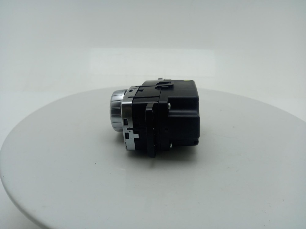 MERCEDES CLA Radio Sat Nav Control Switch Unit 2013-2019