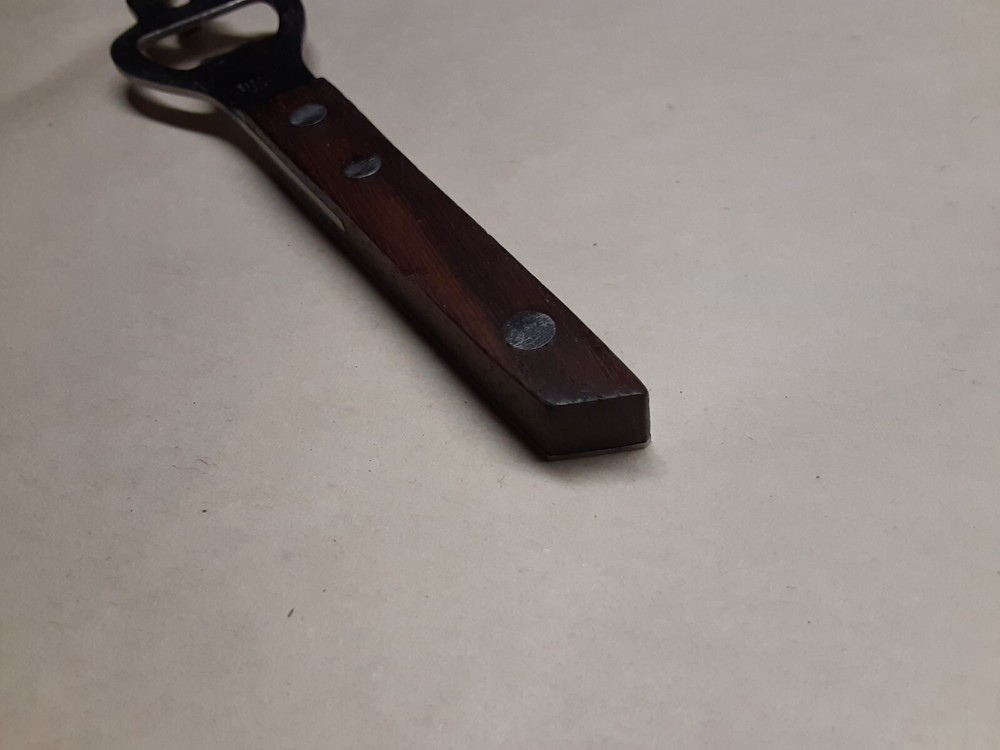 Hauser Implement Whitten Iowa can or bottle opener