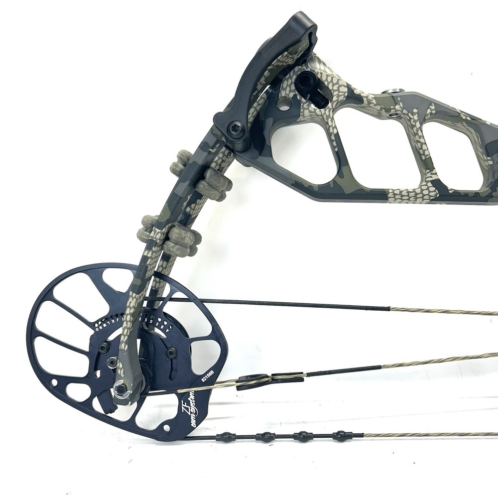 PSE Drive NXT Bow RH 24-31" / 70lbs.