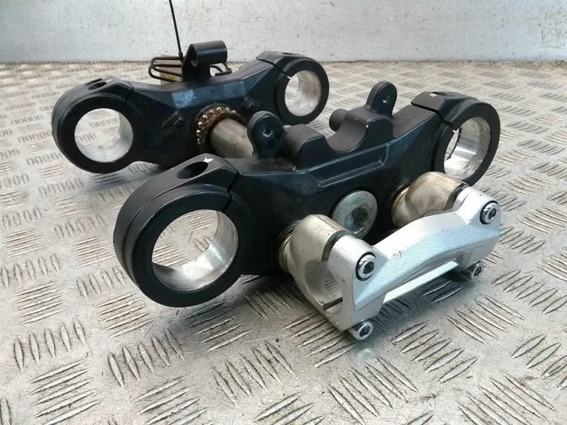 BENELLI TNT 125 TORNADO (2017>) Yoke Set