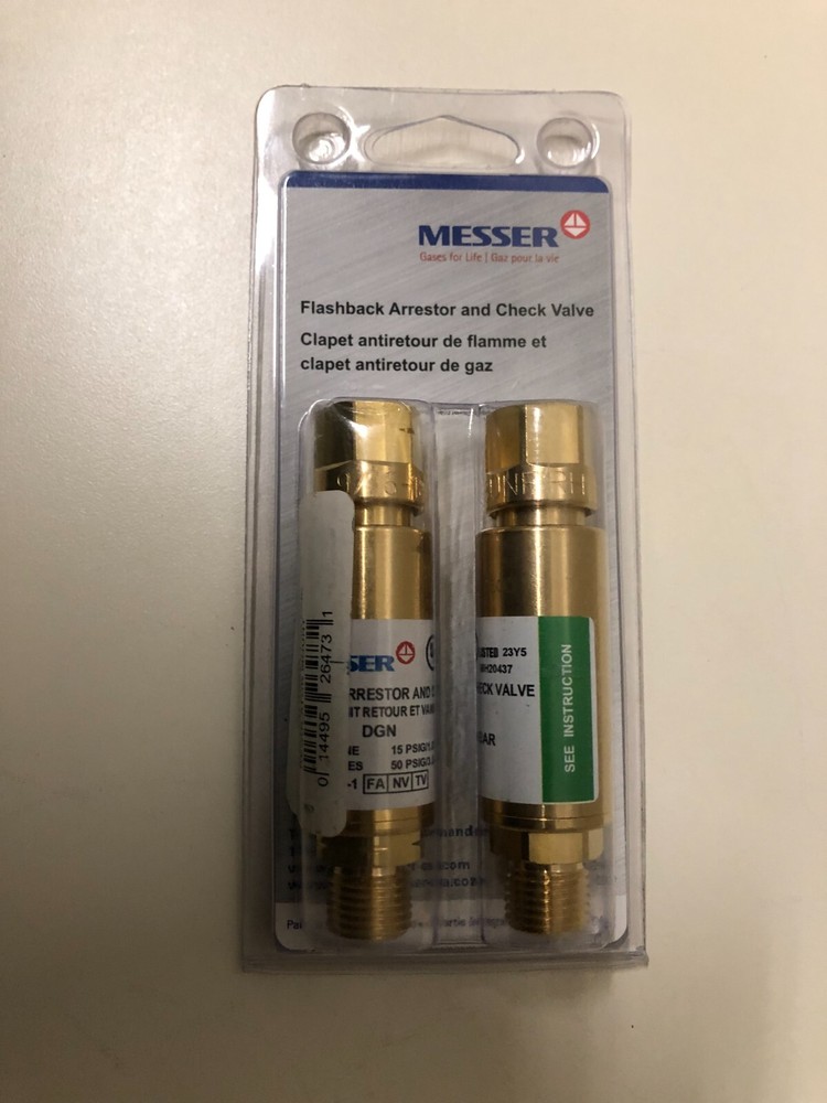 Messer flashback arrestor pair regulator mount : 11105929. (NEW).