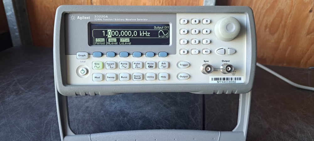 Agilent Keysight 33220A 20MHz Function Waveform Generator