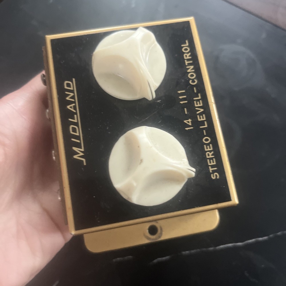 Vintage Midland 14-111 STEREO LEVEL CONTROL Switch Box Controller