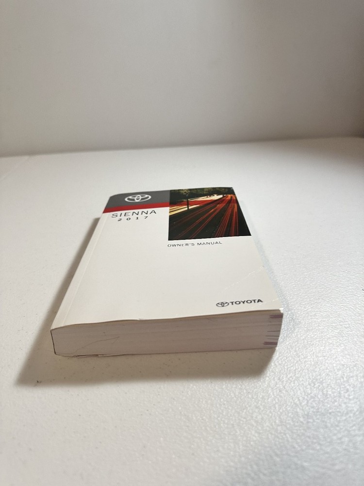Toyota Sienna Owner's Manual 2017