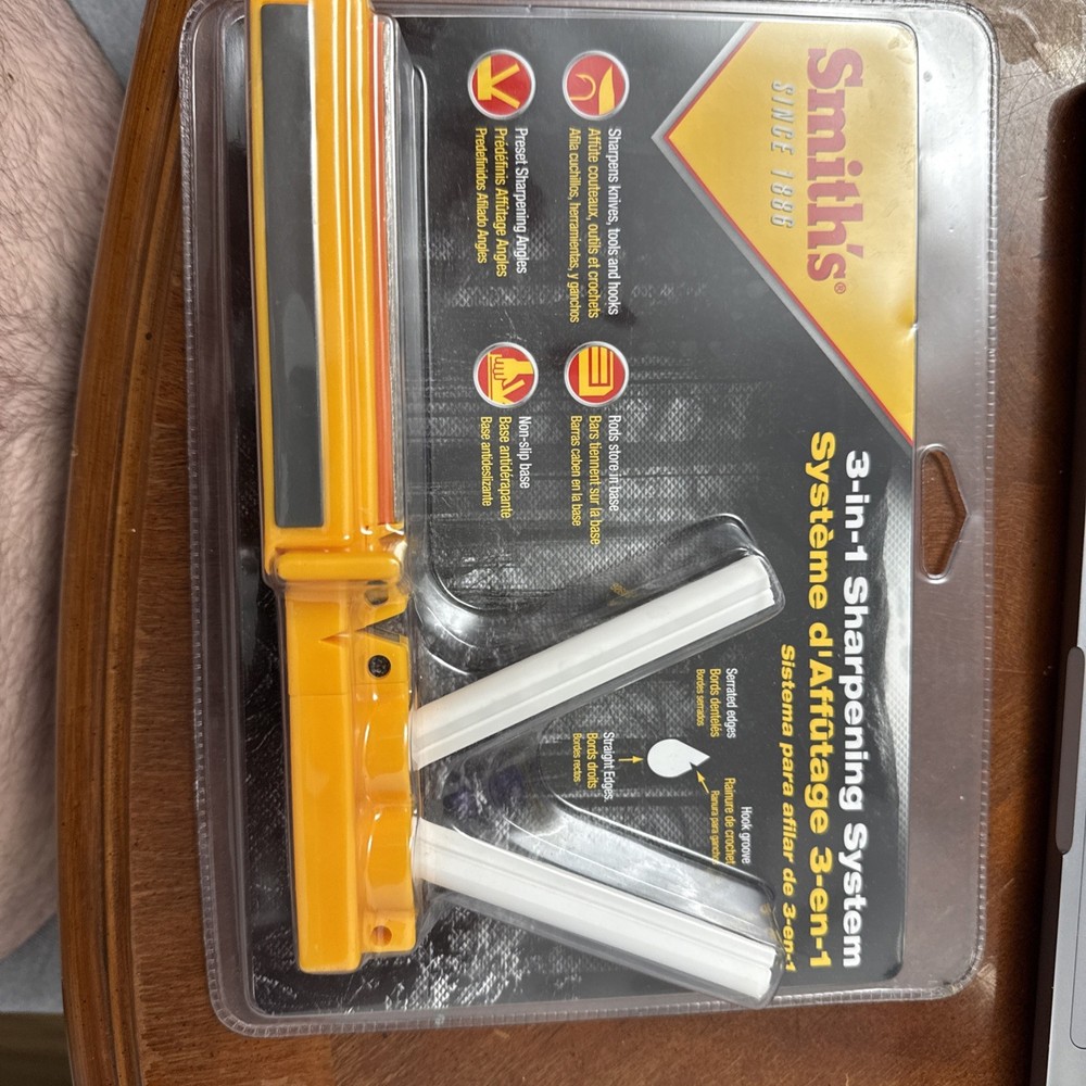 New! Smith's Sharpener Diamond 3-in-1 Knife Tool Hook Sharpening System CCD4