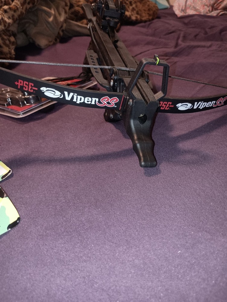 Viper SS Crossbow With Accessories