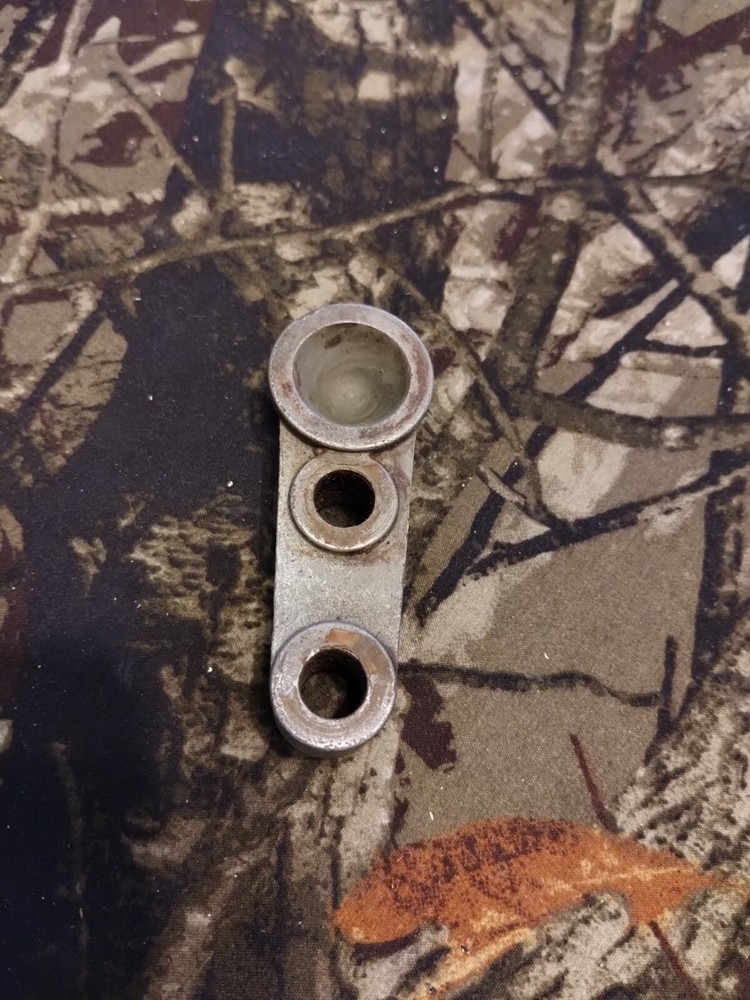 Bracket (Steering) 908870 Omc