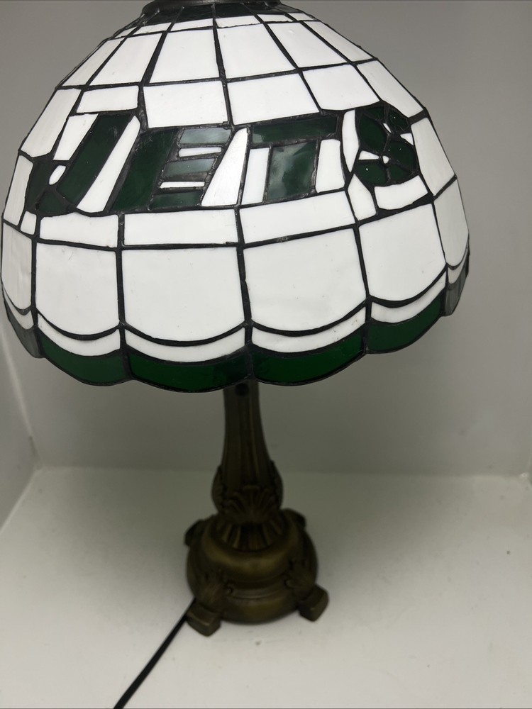 Jets table lamp tiffany style works great shape