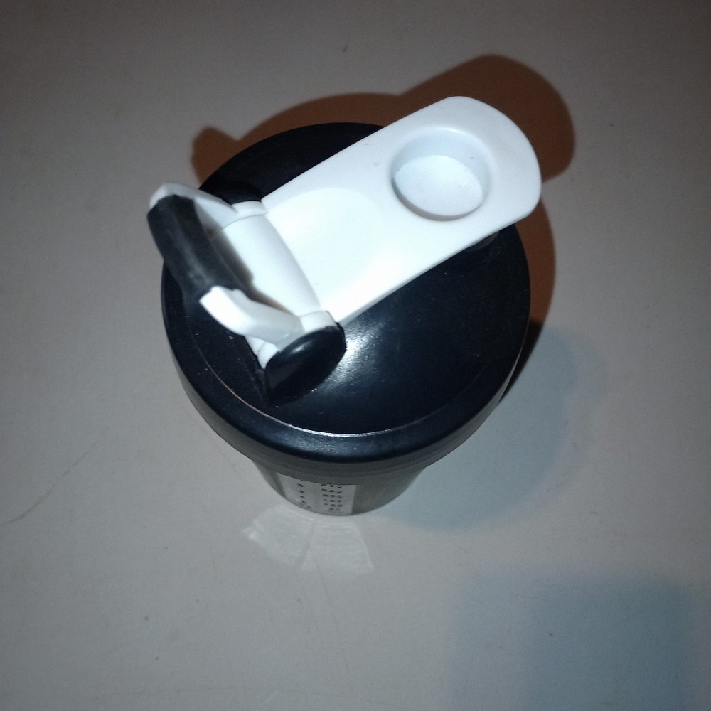 Black 16 Oz Protein Shaker