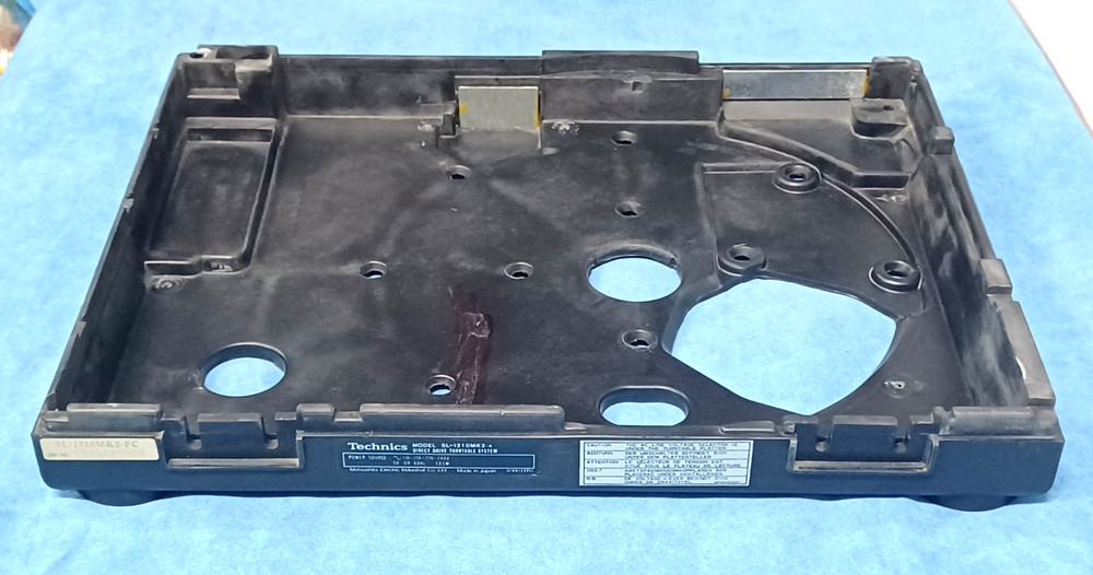Technics SL1210 MK2 Quartz Direct Drive Turntable Rubber Base Bottom