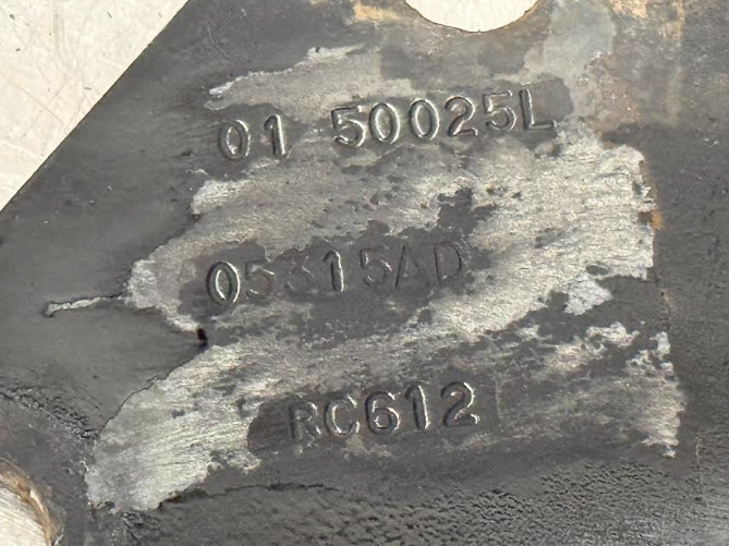 PETERBILT 01-50025L KNEE-ENGINE SUPPORT