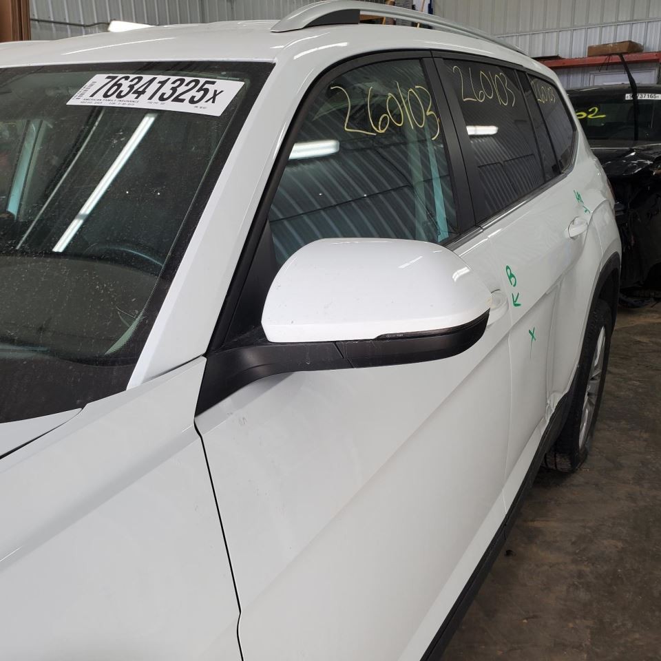 Camera/Projector Camera Front Windshield Mounted Fits 18-20 ATLAS 1181272