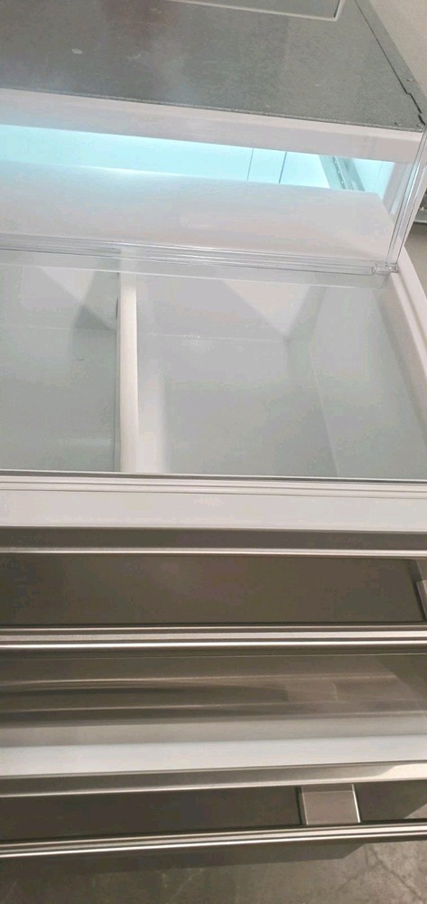 SUB-ZERO UNDERCOUNTER REFRIGERATOR DRAWERS