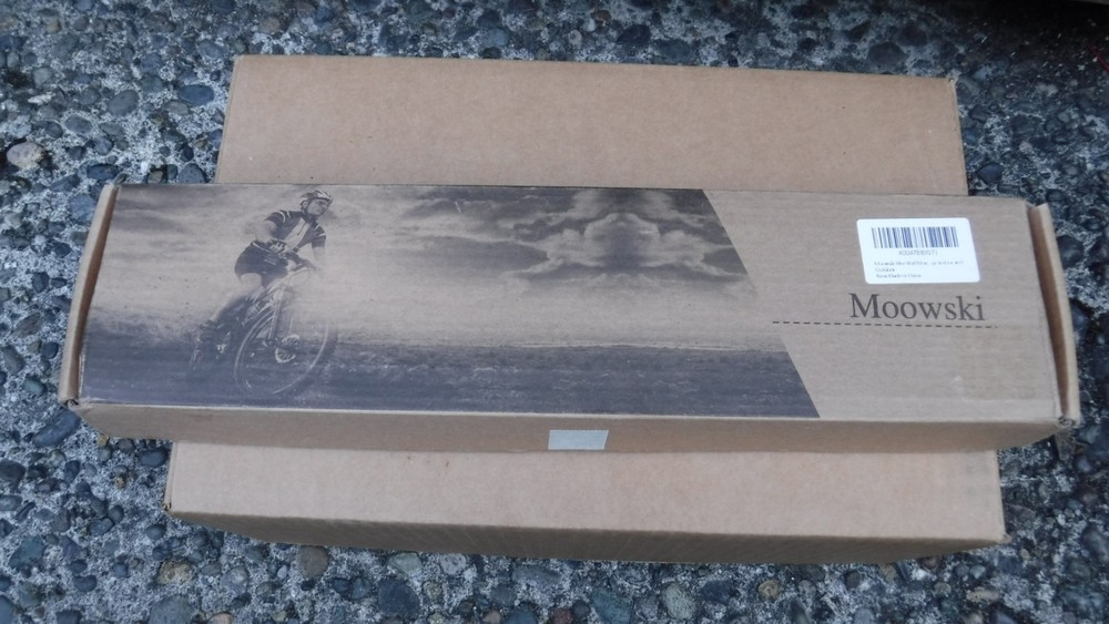 Moowski bike wall mount wood