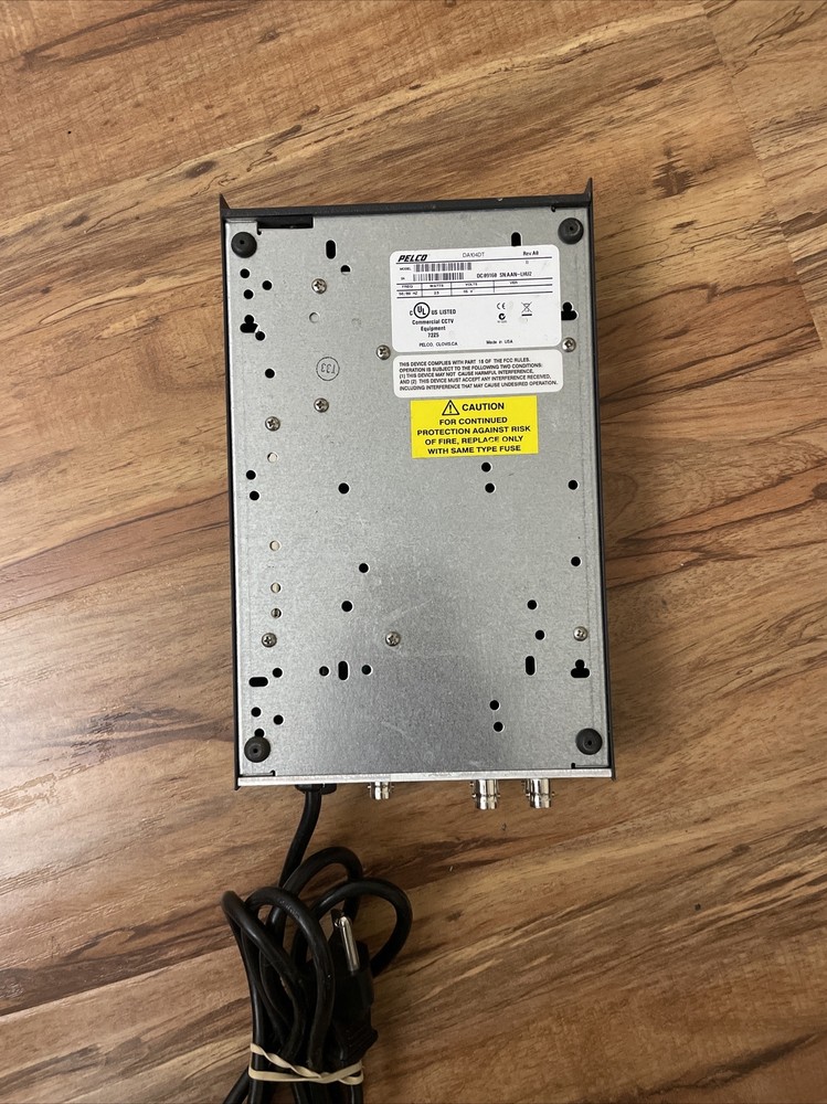 PELCO DA104DT VIDEO DISTRIBUTION AMPLIFIER