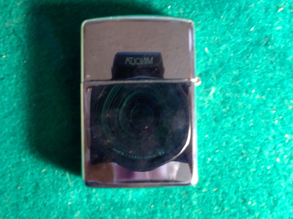 Zippo X 1994 Elf Seasons Greetings Used