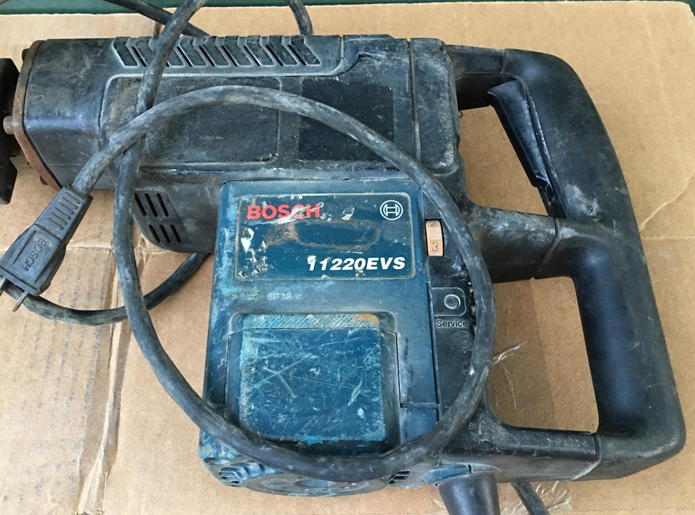 BOSCH 11220EVS Rotary Hammer Drill demolition