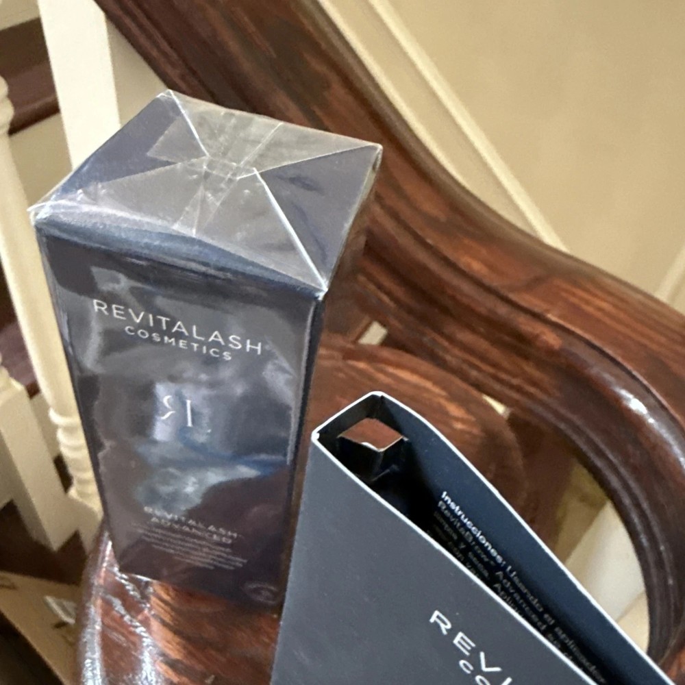 Revitalash® Advanced Eyelash Conditioner & Double Ended Volume Set ~ NIB