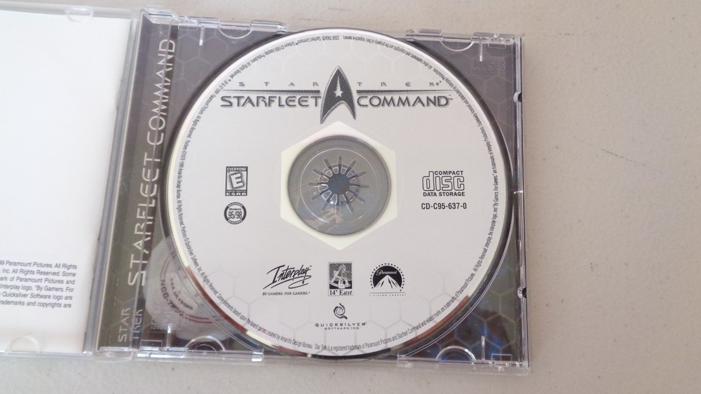 Star Trek Starfleet Command CD-ROM Computer Game 1999 Interplay