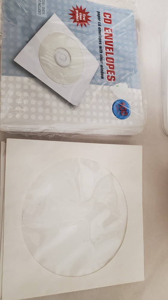 80+ Clear CD DVD Disc Square Clam shell Plastic Storage Case + Some CD Envelopes