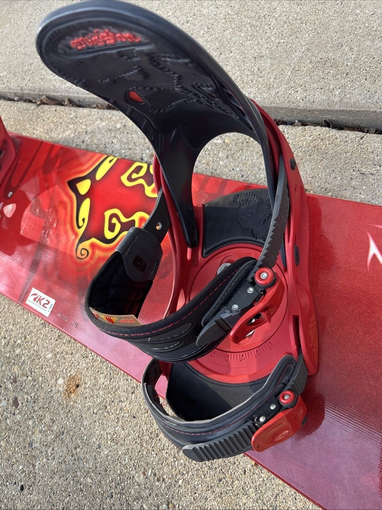 K2 LUNA SNOWBOARD SIZE 151 CM WITH BURTON BINDINGS