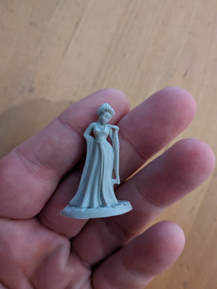 Reaper Bones 4 Female Courtesan