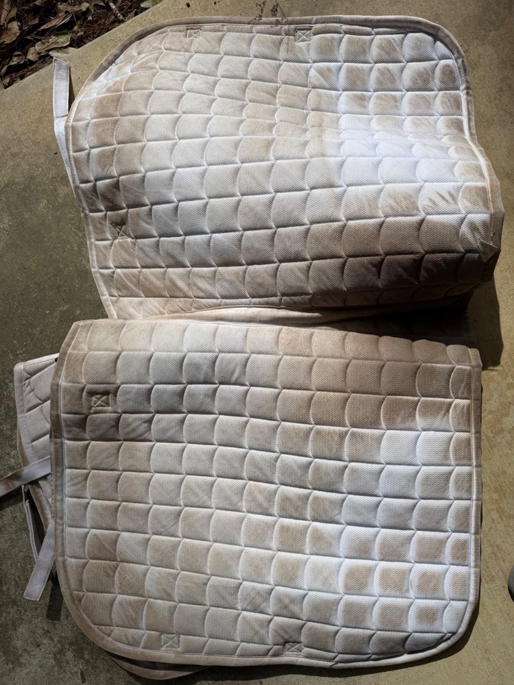 horze saddle pads