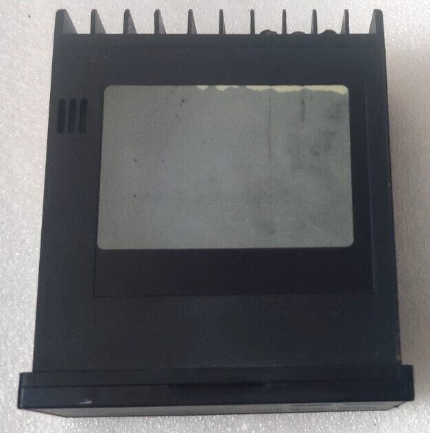 SAMWON ENG SD-94M DIGITAL TEMPERATURE AND HUMINITY CONTROLLER FAST SHIPPING