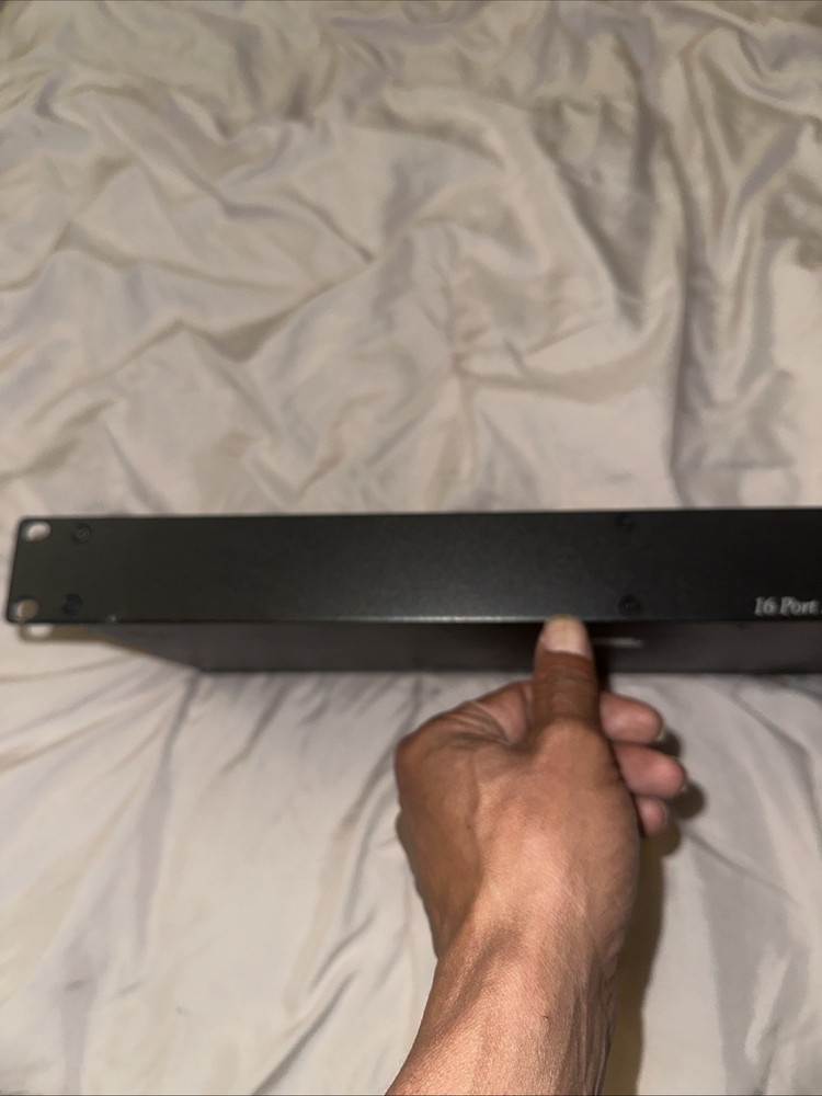16 Port passive Transceiver Hub