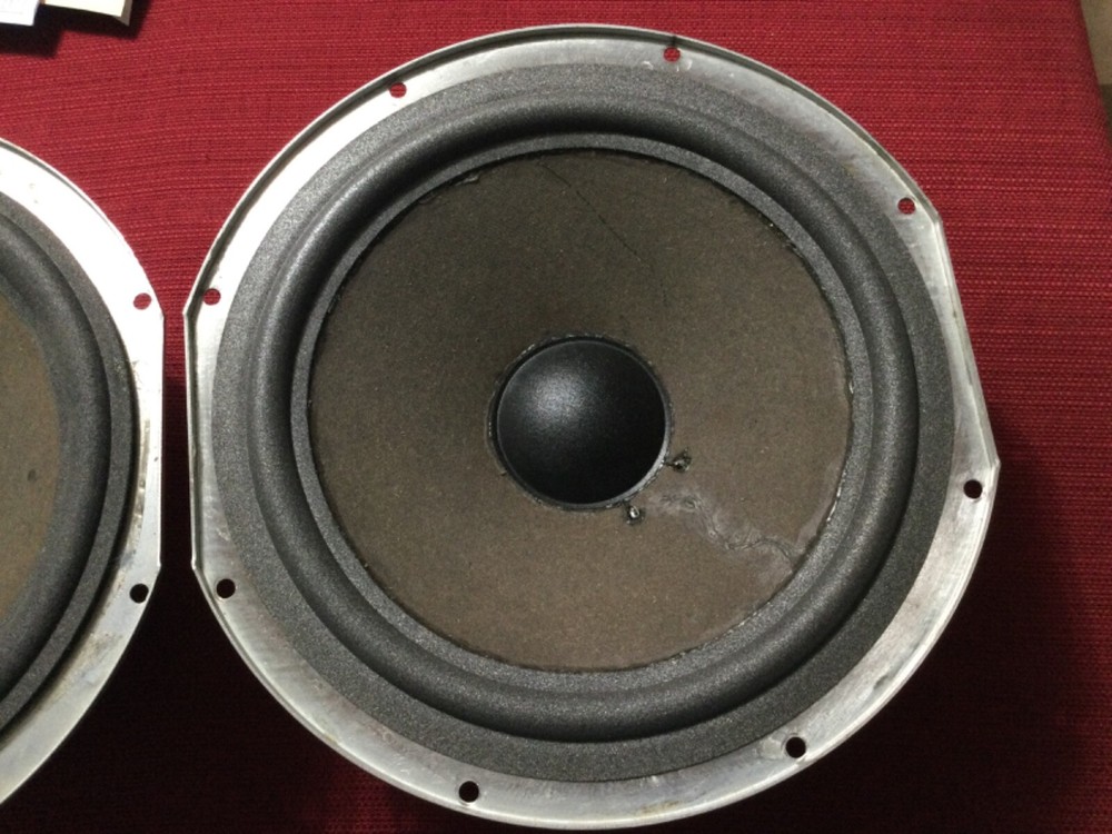 ar9 woofers
