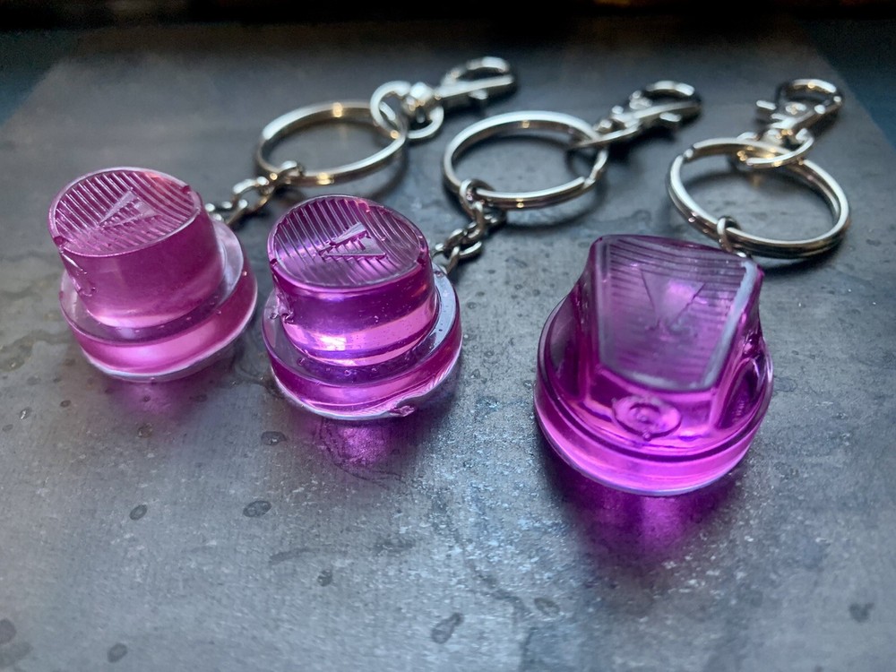 Rose Resin Graffiti Spray Cap Keychain