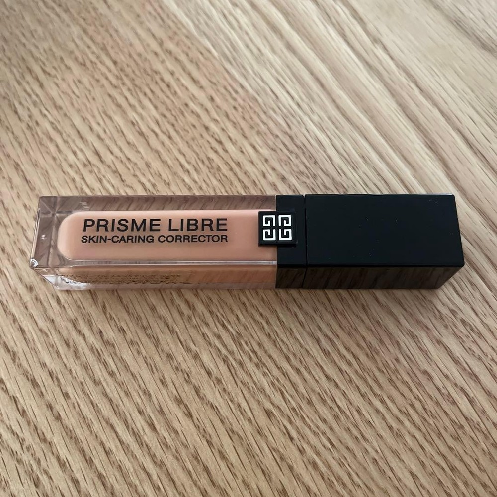 Givenchy Prisme Libre Skin-Caring Corrector - Peach