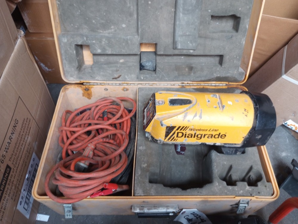 Spectra dialgrade Pipe Laser with Case and Cords