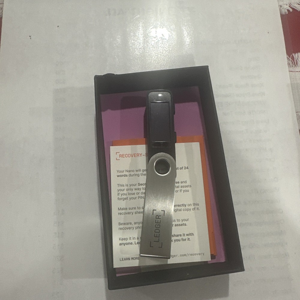 Ledger - Nano S Plus Crypto Hardware Wallet