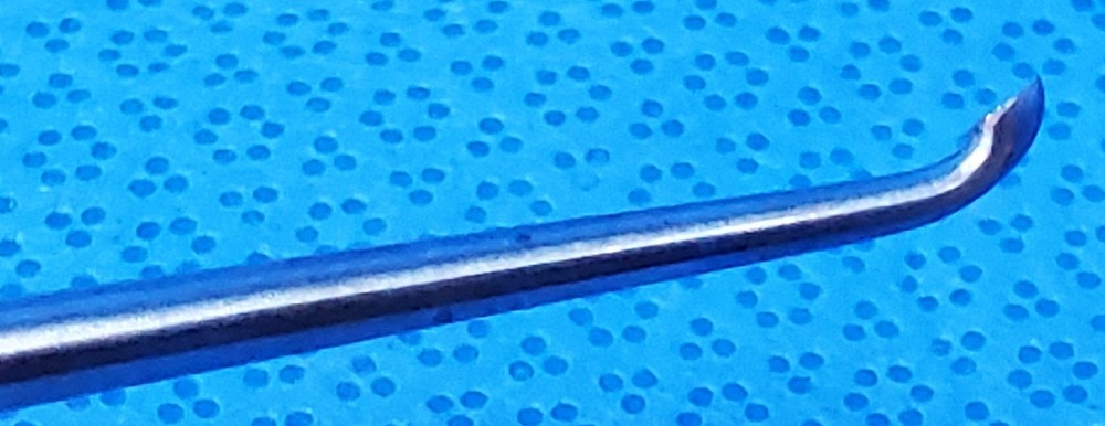 Codman 46-3168 Karlin Curette, Backward Angle, 000