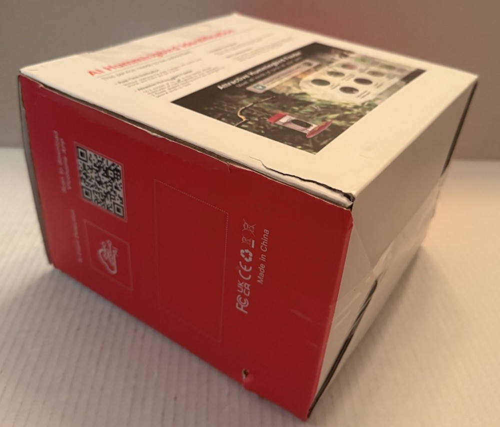 Hummingbird Feeder with Camera