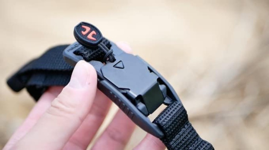 Stern Link with Fidlock Quick Release Magnetic Sternum Strap - Secure Adjusta...