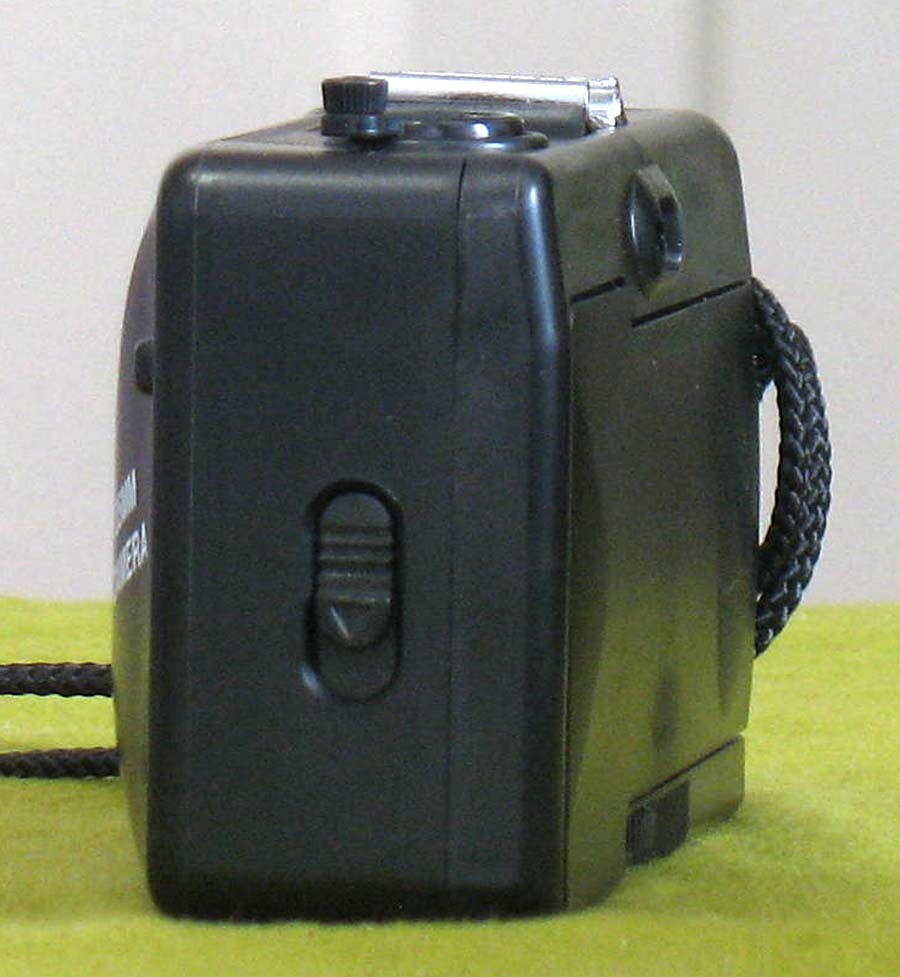 Lexxus 35mm Camera in Box with Instructions