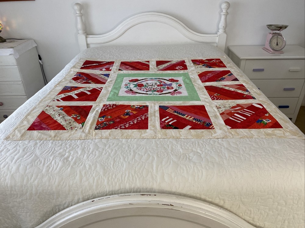 Handmade Patchwork Cotton Quilt Lightweight No Wadding / Batting 125 cm x 125 cm