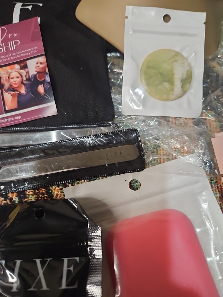 Fixe Beauty Eyelash Extension Training Kit – Practice Mannequin Head, Lashes,