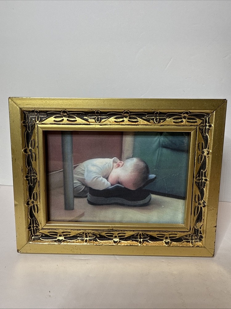 Pair Of Gold Tone Picture Frames