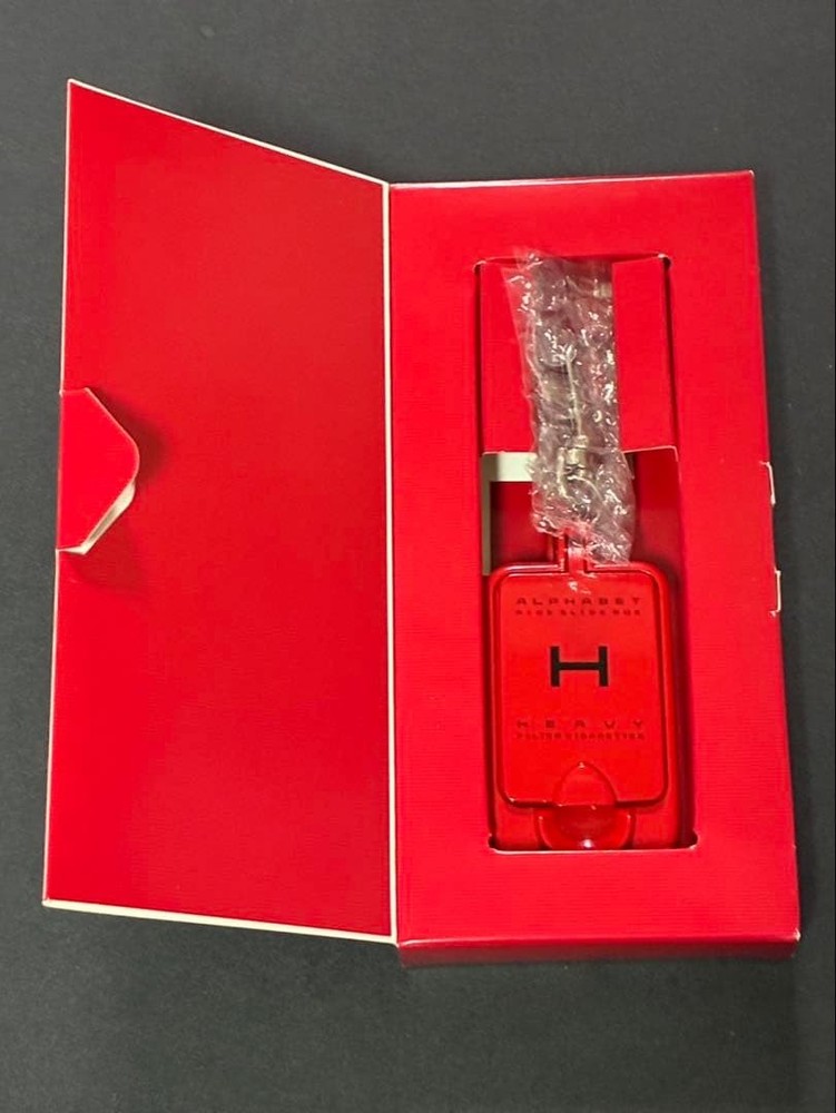 ALPHABET H Portable Heavy Ashtray with Case