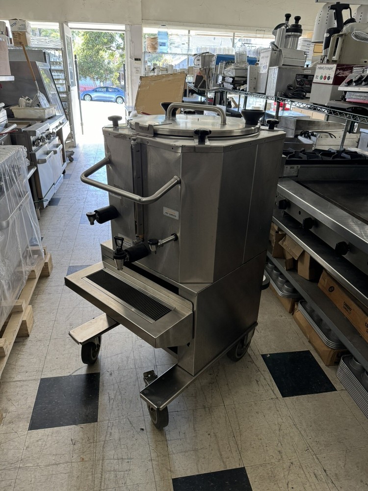 Fetco LBD-24 24 Gallon Thermal Dispenser