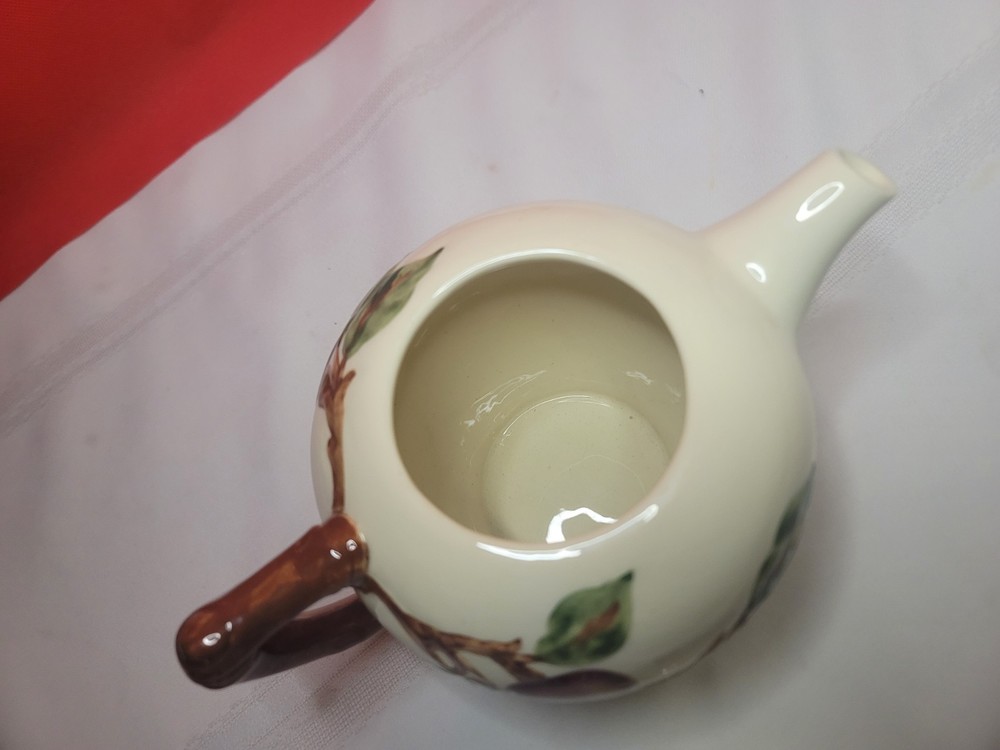 Franciscan Ware Apple Pattern Tea Pot 5.75" (Tall) w/ Lid Teapot