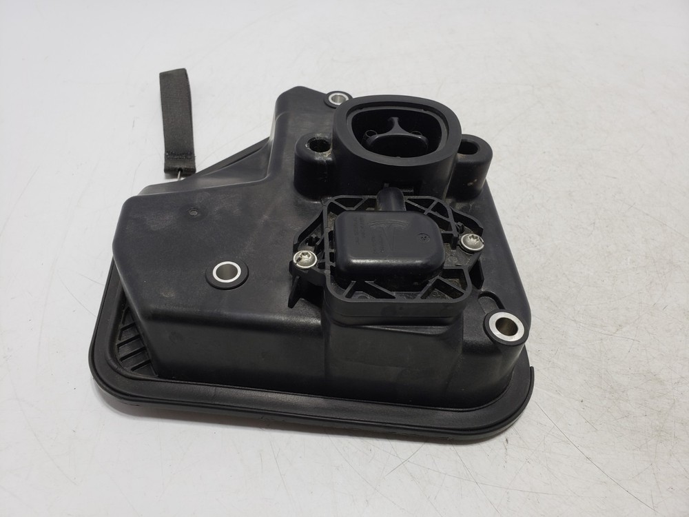 ✅ 2017-2023 OEM Tesla Model Y 3 Charging Port Inlet Socket Control Module