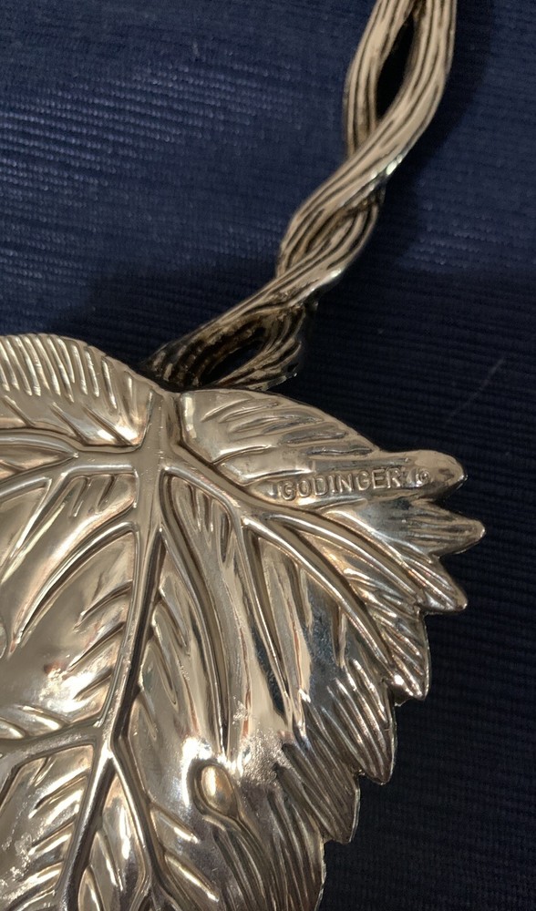 CAKE SERVER GODINGER SILVER ART - CHROME PLATED ( LEAF & BRANCH)