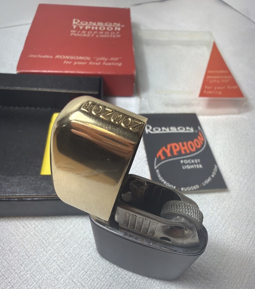 vintage ronson typhoon lighter Mint