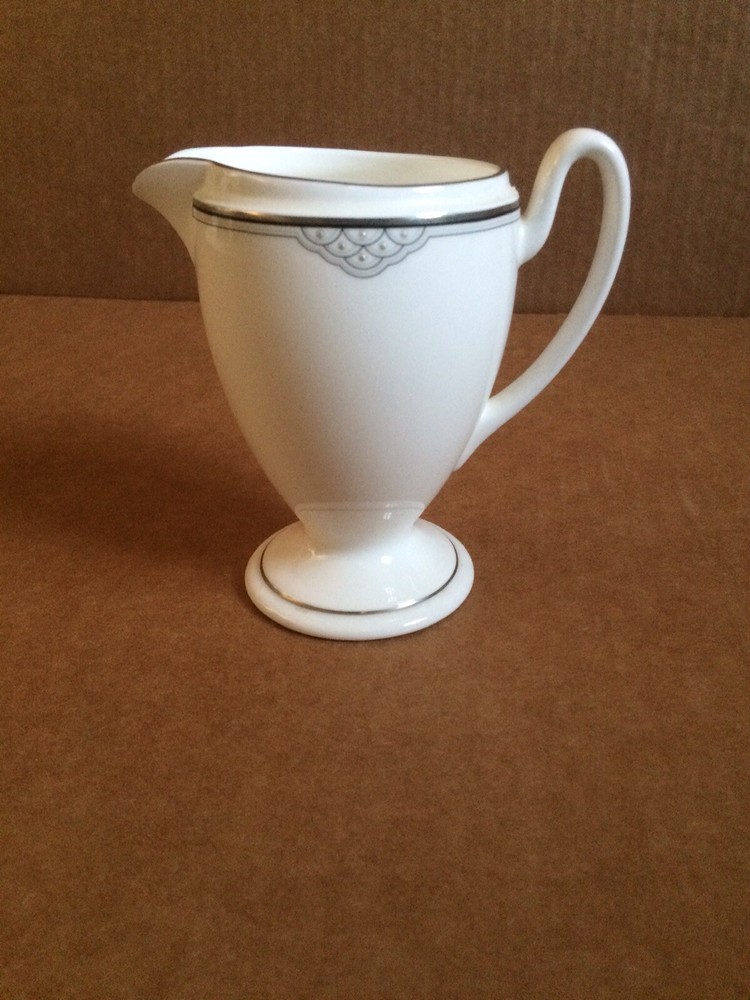 Waterford Chiffonier Creamer