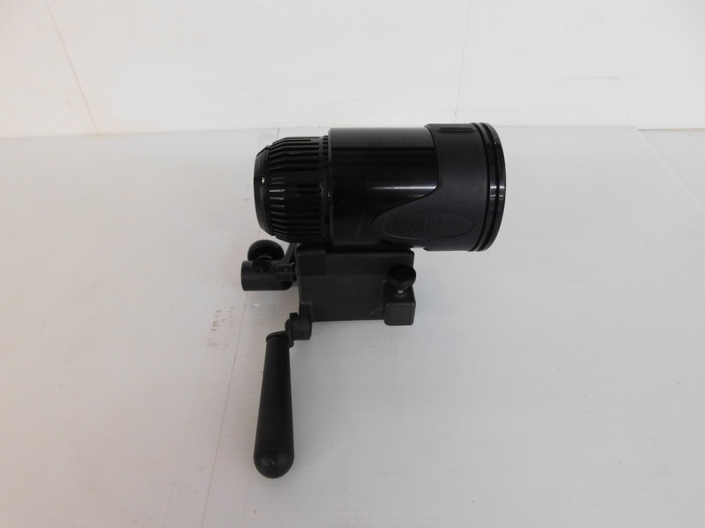 ^^ LOWEL PRO POWER LED DAYLIGHT (SLJ35)